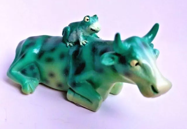 Cow Parade Mother Frog Miniature Mini Moos Green Toad Figurine Small Tiny Ribbit