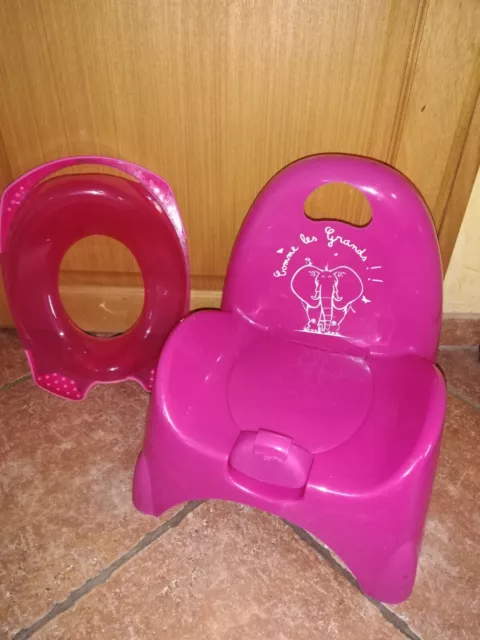 Lot rehausseur toilette bébé et pot éléphant rose