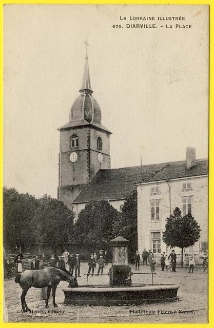 cpa Lorraine 54 - DIARVILLE (Meurthe and Moselle) La PLACE Animée Fontaine Cheval