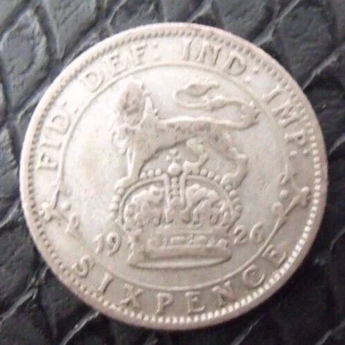 1926 GEORGE V SILVER SIXPENCE  ( 50% Silver )  British 6d Coin.   843