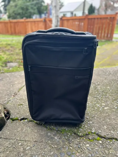 BRIGGS & RILEY 22" Carry-On Upright Garment Bag U475 Black