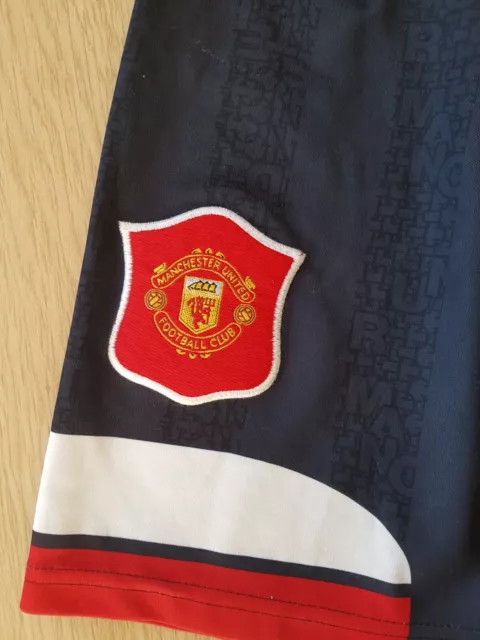 Manchester United Home Change Shorts 1994. Small Adults. Original Umbro. Black. 3