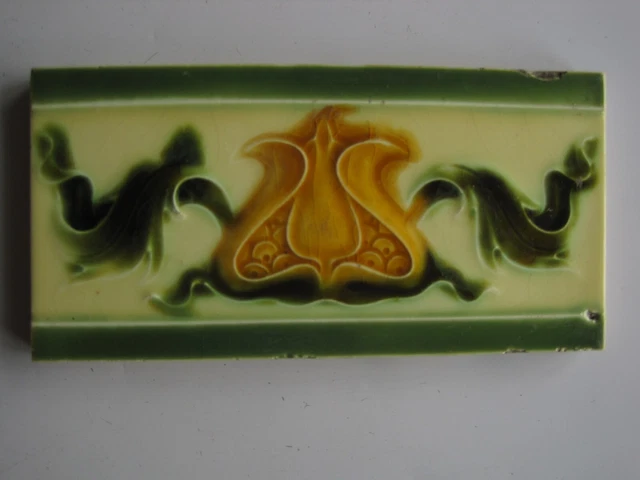 ANTIQUE VICTORIAN 6" x 3" MOULDED MAJOLICA  ART NOUVEAU AESTHETIC BORDER TILE