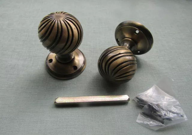 Door knobs handles vintage old retro style door knobs pull handles