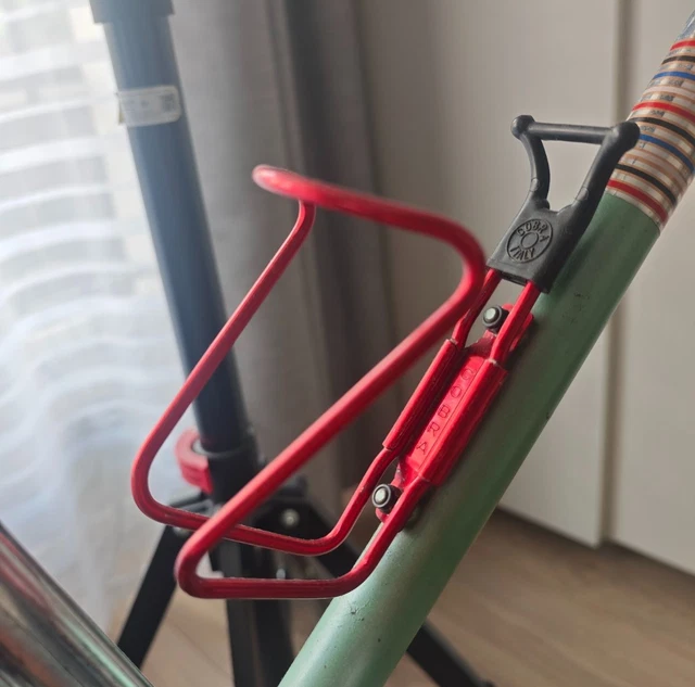 Porte-bidon Et Porte-gourde Vélo