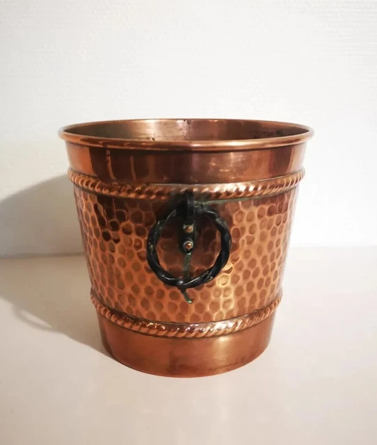 Cache-pot vintage en cuivre martelé – style chaudron – années 60 - Antiquités