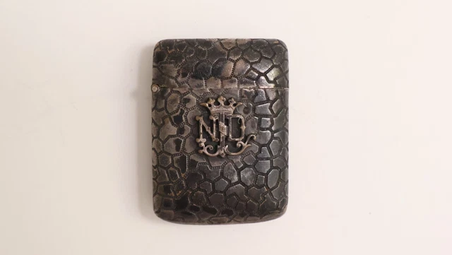 Valise ancienne dans objets du xixe siècle et avant