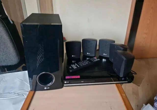 Stereo Anlage, DVD, Lautsprecher von LG zu verkaufen