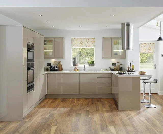 NEW HOWDENS DISCONTINUED Kitchen Doors,Drawers, Units, Panels,Plinth,Cornice £94.00 PicClick UK