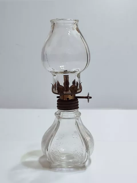 Lampada a olio Lume a petrolio antico con boccia di vetro H. 16,5 Cm vintage