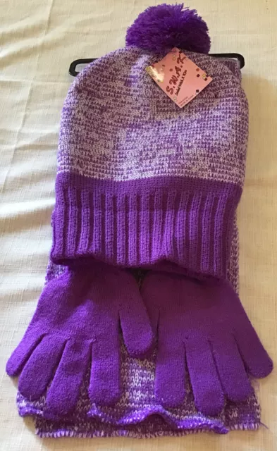 S.W.A.K. Kids Girls Knit Beanie Hat Scarf and Gloves Set Lavender/White OSFM