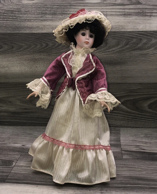 The Heritage Mint Ltd. Collection Porcelain Doll Victorian, purple, used