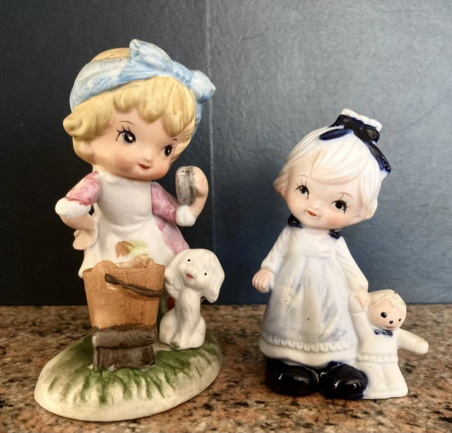 2 Anciennes Figurines En Biscuit Polychrome - bell Germany