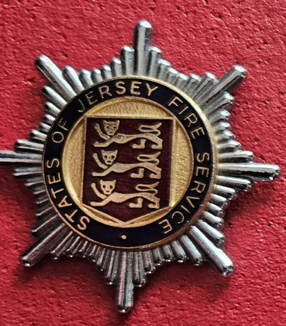 states of jersey fire service obsolete cap badge