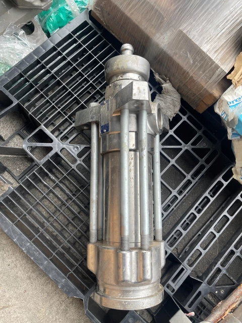 Graco 222993 Dura-Flo 2400 Pump - Refurbished