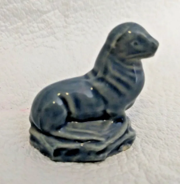 Red Rose Tea Wade Collectible Ceramic Seal Miniature Figurine Animals