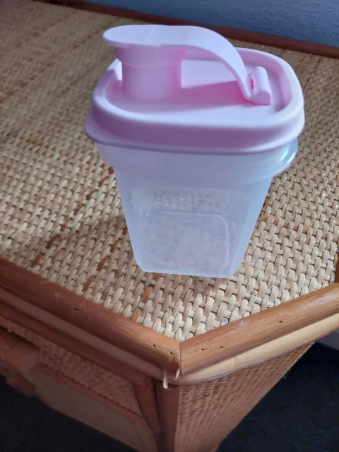 Petit shaker carré neuf Tupperware 350 ml