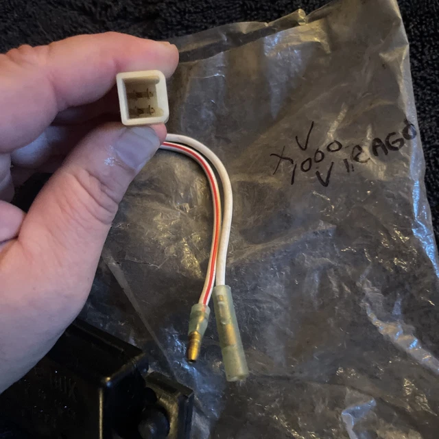 YAMAHA VIRAGO FUSE box and fuses/wires as shown nos £40.10 - PicClick UK