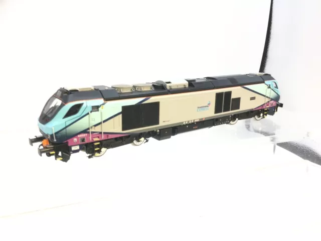 Dapol 4D-022-021 OO Gauge Class 68 027 'Splendid' TransPennine Express