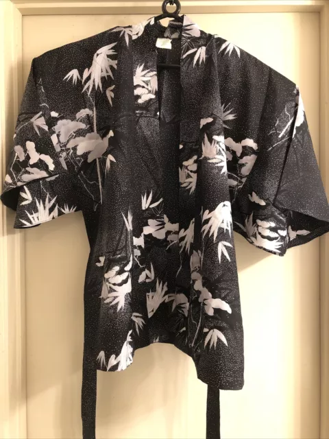 Marukyo Japanese Short Robe Happi Coat Yukata Polyester Small/Med Belt Black/wht