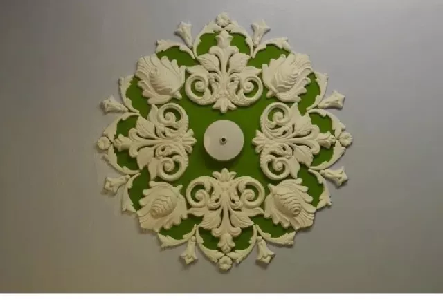 Soffitto in gesso rosa/design, arredamento casa, gesso di Parigi, stile vittoriano