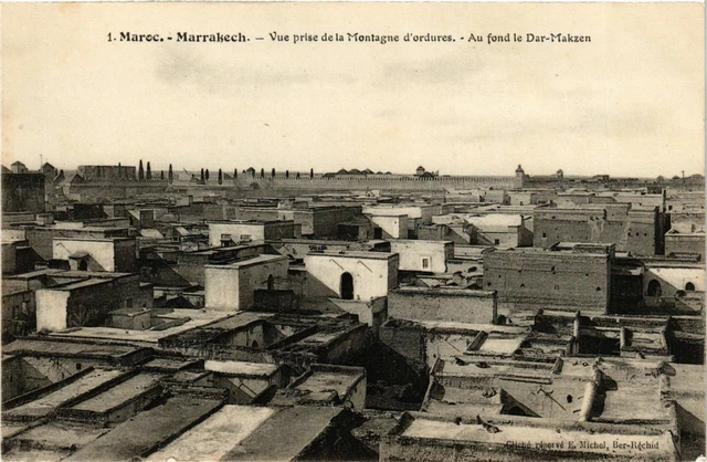 CPA AK Marrakech - Vue prise de la Montage d'Ordures MAROC (963585)