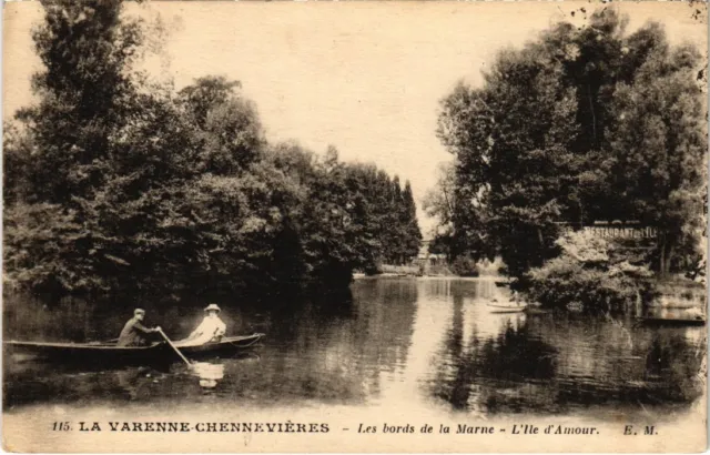 CPA Chennevieres Les bords de la Marne FRANCE (1338815)