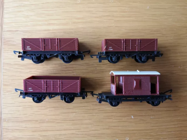 Triang Wagons T176 Open Wagon x 3 & Brake Van, TT Gauge