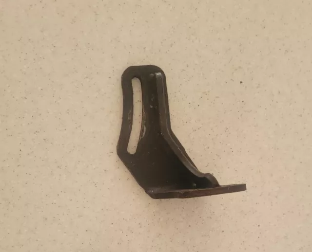 GEO TRACKER SUZUKI SIDEKICK A/C Compressor UPPER MOUNTING BRACKET 1.6L 8 VALVE