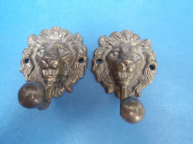 Edwardian Metal Lions Head towell rail ? Bronze excellent cond 7.4cm x 8.3cm