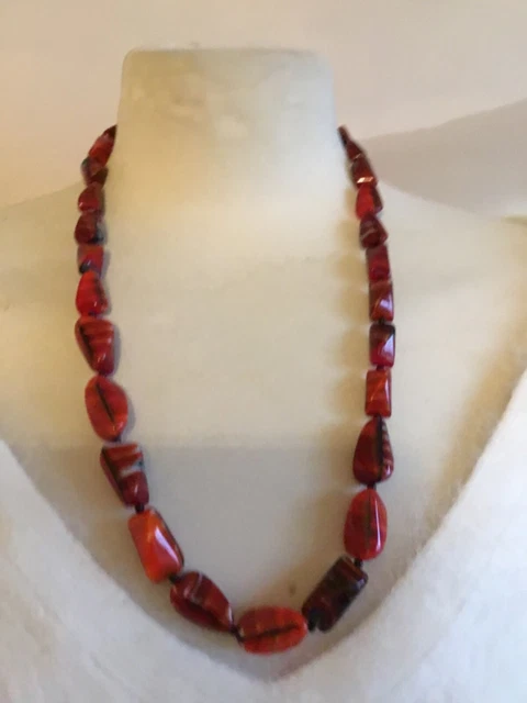 Collier Ethnique Doré Avec 8 Perles Motif Grenouilles - Longueur 40 Cm, Métal - Occasion Très Bon état
