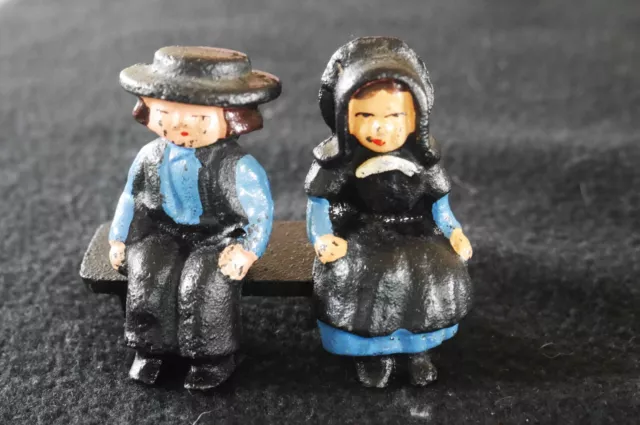 VINTAGE Cast Iron  Amish Couple on a Cast Iron Bench