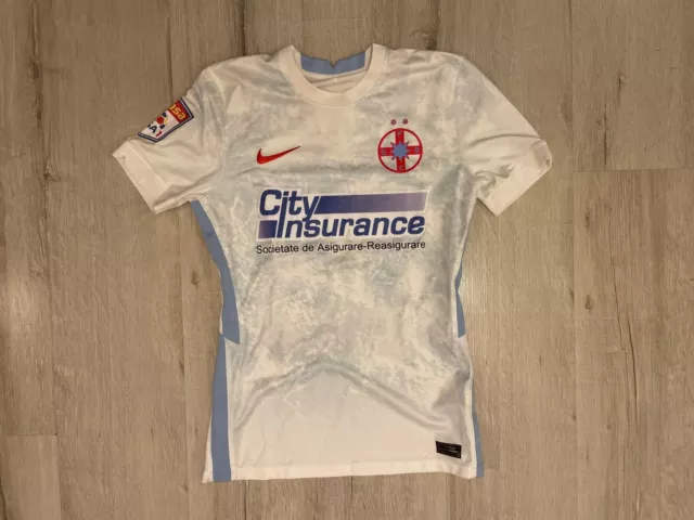 Novas camisas do Steaua Bucareste 2018-2019 Nike