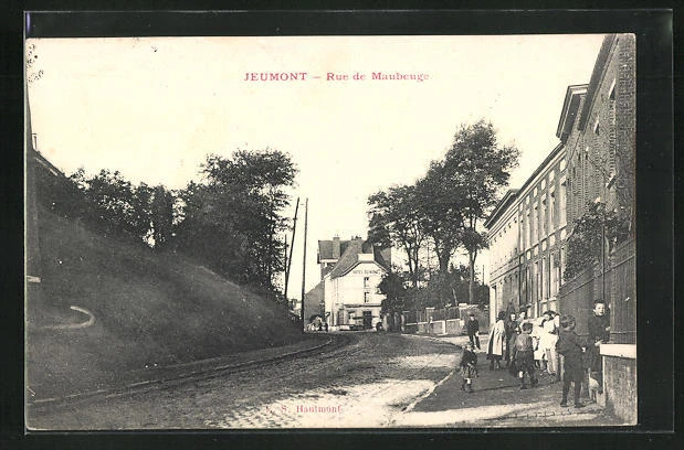 CPA Jeumont, Rue de Maubeuge, vue de la rue 1908