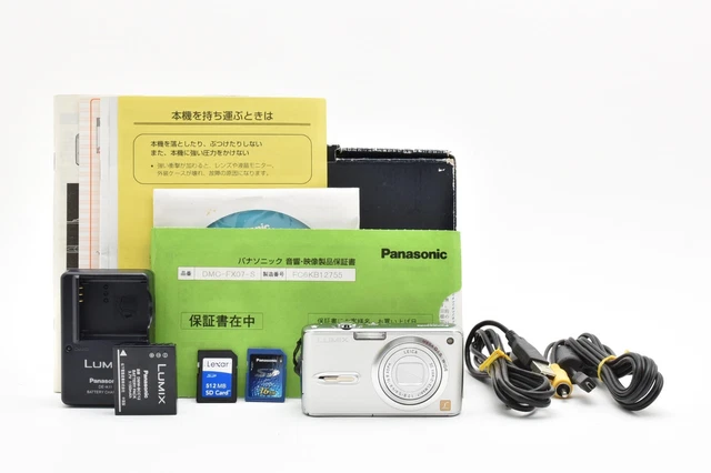 NEAR MINT】 PANASONIC LUMIX DMC-FX07 Digital Camera Silver