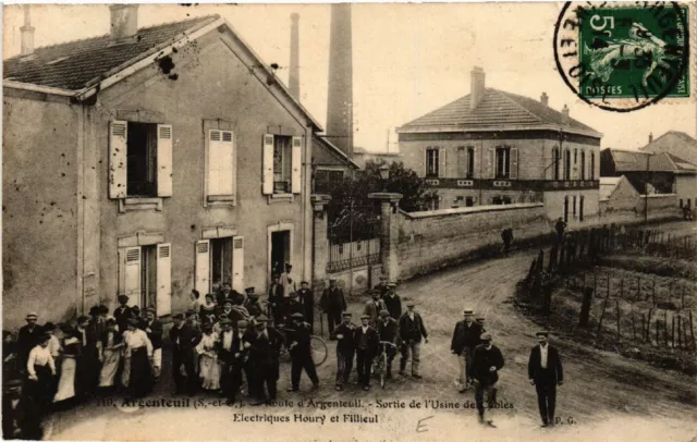 CPA AK ARGENTEUIL - Roure d'ARGENTEUIL-Sortie de l'Usine de (580018)