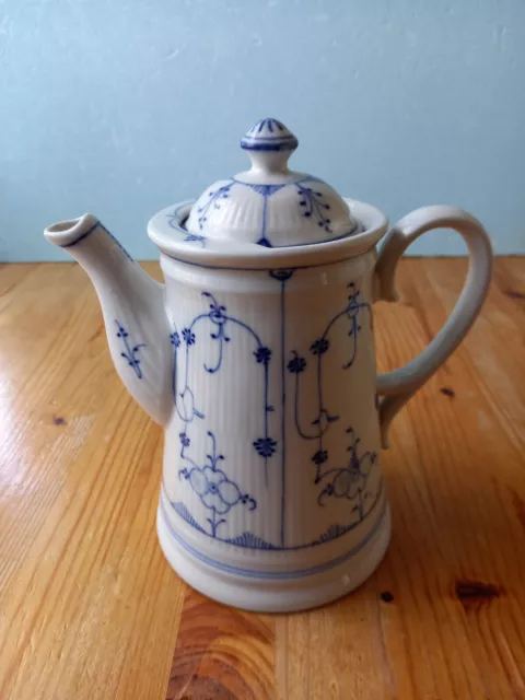 Alte Kaffeekanne Rauenstein - Indisch Blau Strohblume - 21 cm. Höhe mit Deckel