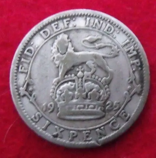 1925 GEORGE V SILVER SIXPENCE  ( 50% Silver )  British 6d Coin.   702