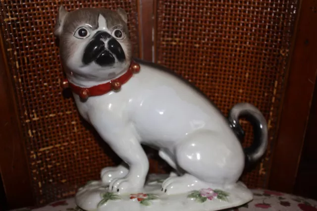 Grande figurine Carlin  Porcelaine    meissen ? Saxe   h 19 cm