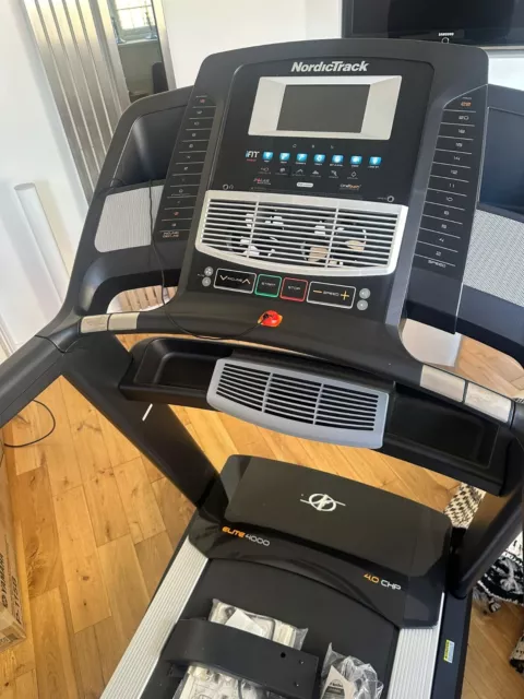 NORDICTRACK Elite 4000 Treadmill