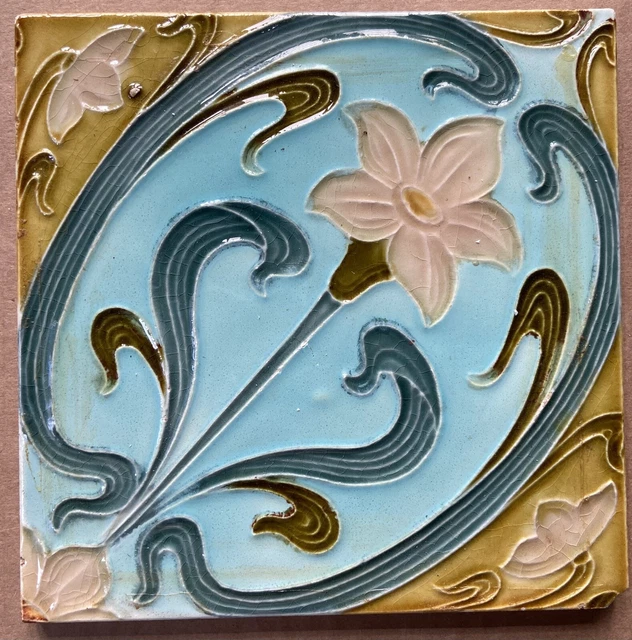 ANTIQUE MAJOLICA TILE - BELGIUM  C1900 (Le Glaive)