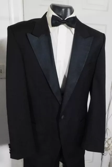 Hugo Boss Size 44L Black 1 Button Wool Tuxedo