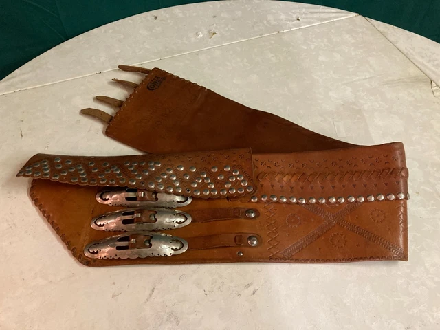 Vtg RARE 7 1/4" wrestling kidney motorcycle riding studded conchos leather belt 3