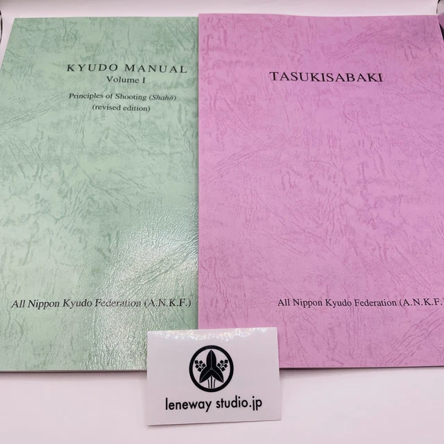 Kyudo Japanese Tiro con l'arco manuale libro 2 libri set Nippon Kyudo