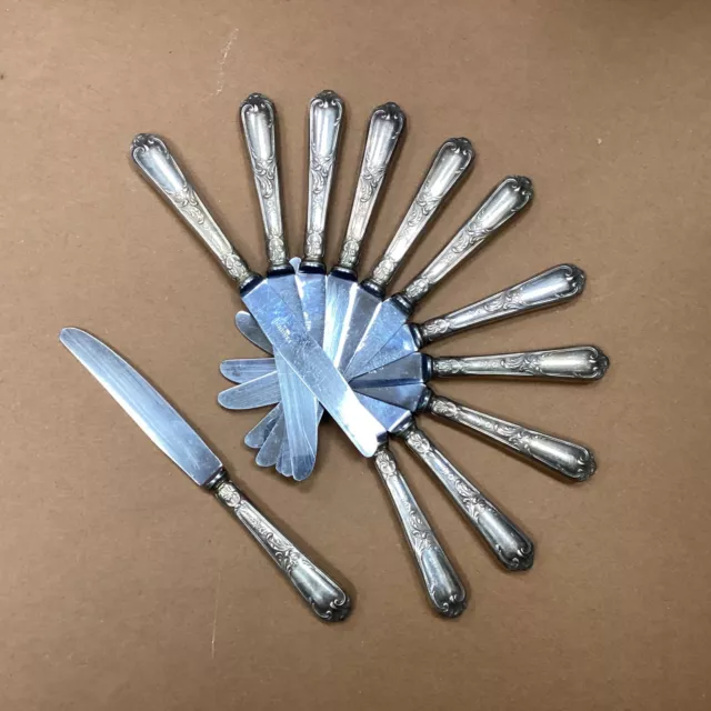 Lot 12 Couteaux À Entremets Anciens En métal argenté ERCUIS 21 Centimètres