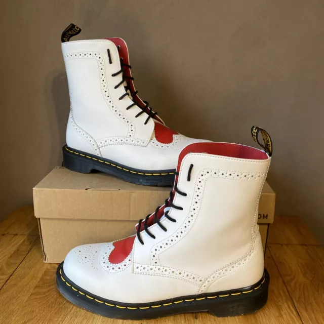 Dr martens bentley hotsell
