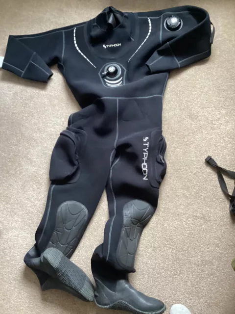 Typhoon drysuit Neo Quantum Size Large/broad