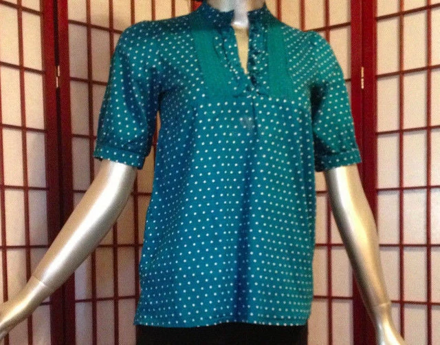 EYESHADOW GIRLS Blue Polka Dot Short Sleeve Top Girls Apparel Sze XL 16 Garment