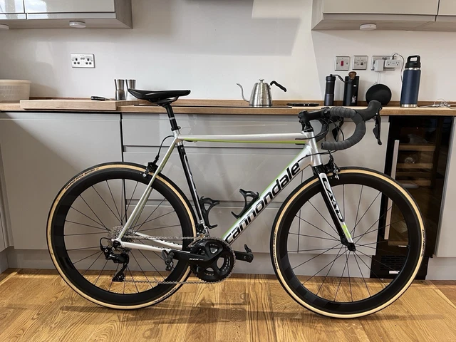 CANNONDALE CAAD 12 56cm Road Bike Great condition with tons of