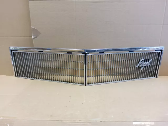 1975 Buick Regal Front Chrome Grill Grille Assembly with Emblem RARE 1245903 OEM